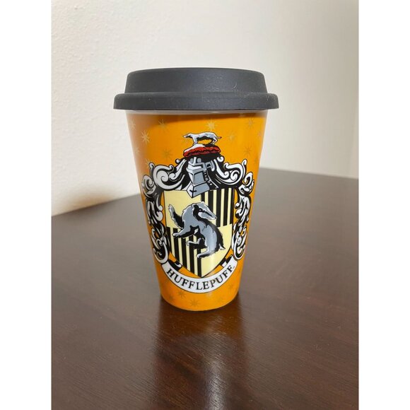 Pottery Barn Harry Potter Hufflepuff Travel Mug With Silicone Lid 10-12oz - Picture 2 of 8